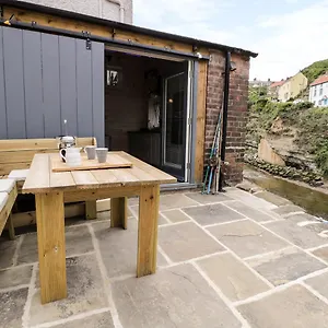 Old Joiners Shop Staithes